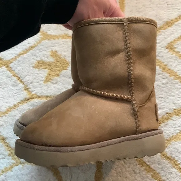 EUC UGG boots