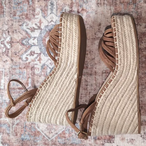 EUC Veronica Beard Ravina Suede Wedge Espadrilles