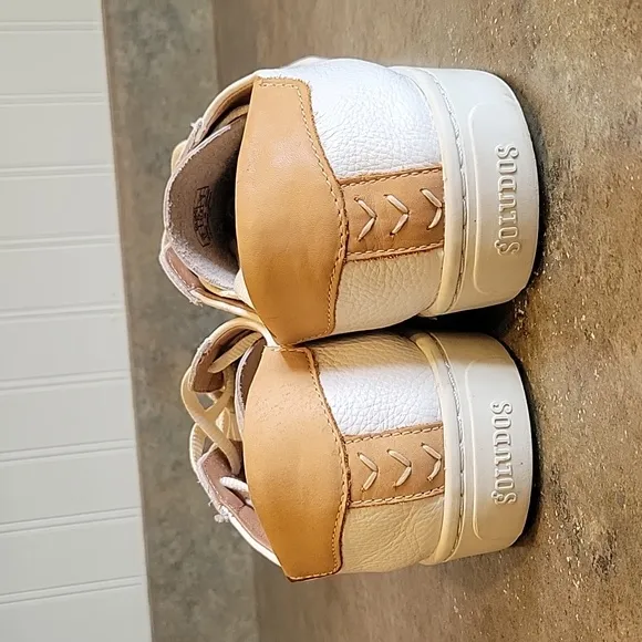 EUC Wms Soludos Ibiza White Leather Sneakers Size 11