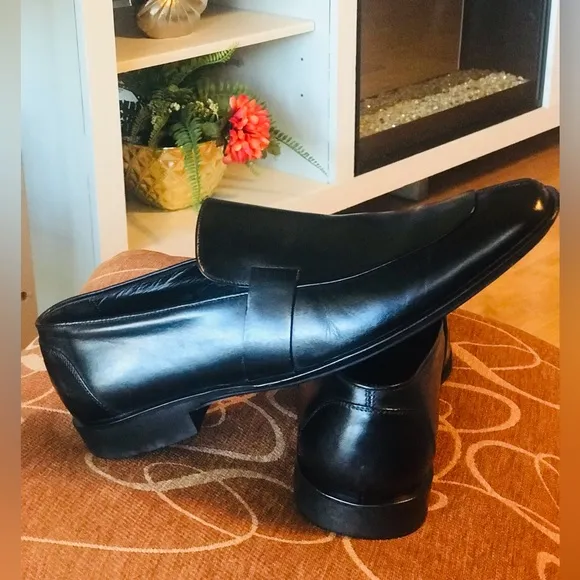 Featured: BRUNO MAGLI Split Toe Loafers