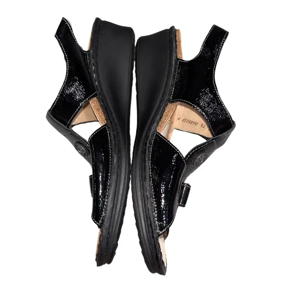 Finn Comfort Black Patent Leather Adana Sandals Women’s size 7.5