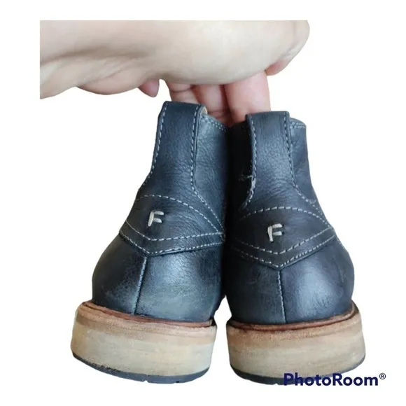 Florsheim pull-on black leather boots size 10.5 D