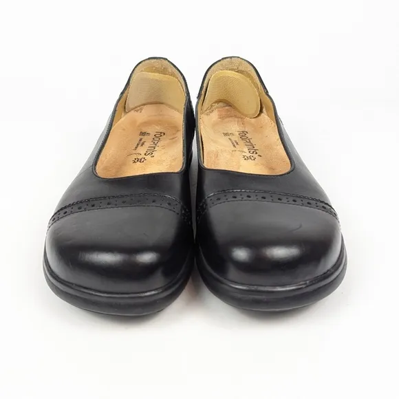Footprints by Birkenstock Black Leather Round Toe Loafers Size 41