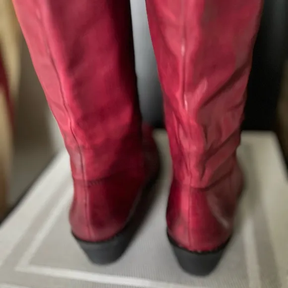 FRANCO SARTO WALINDA NWOT AUTHENTIC OXBLOOD RED SOFT LEATHER COWBOY BOOTS