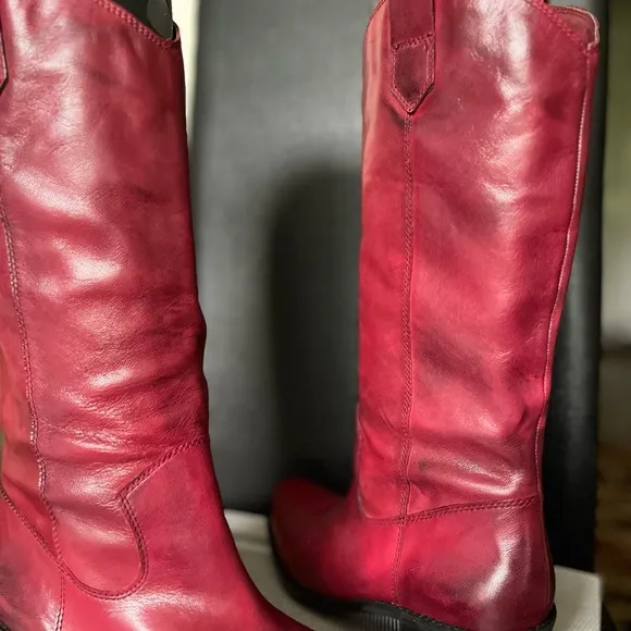 FRANCO SARTO WALINDA NWOT AUTHENTIC OXBLOOD RED SOFT LEATHER COWBOY BOOTS