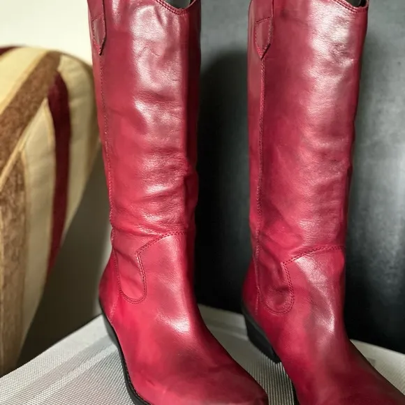 FRANCO SARTO WALINDA NWOT AUTHENTIC OXBLOOD RED SOFT LEATHER COWBOY BOOTS