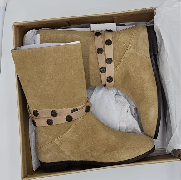 Free People Hayden Suede Pull On Ankle Boots Size 37(6.5-7)