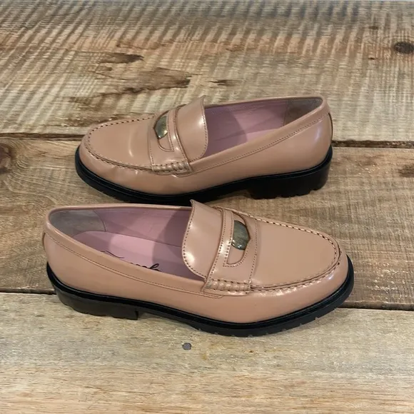 Free People Liv Loafers / Camel NWOB Size 38/8