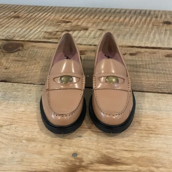 Free People Liv Loafers / Camel NWOB Size 38/8
