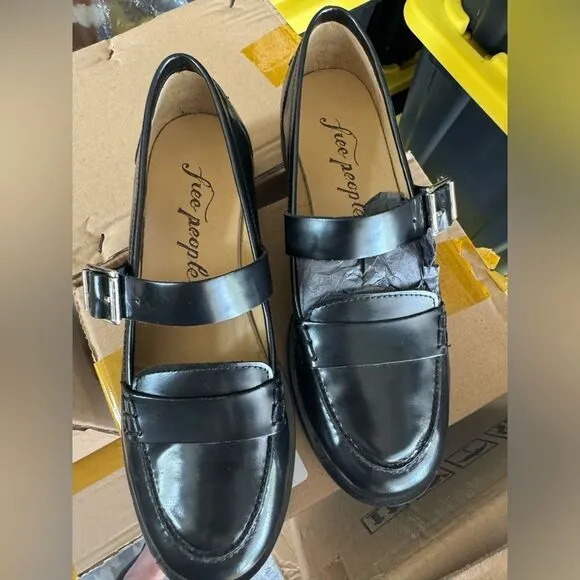Free People MJ Mary Jane Loafers Black Leather w/Buckle 37 / 7 NEW