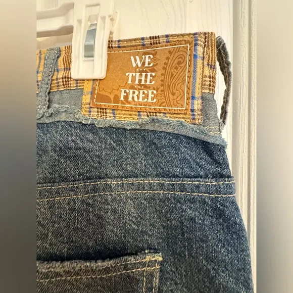 Free People We The Free Gemini Patched Pull-On Jeans NWT Size 31