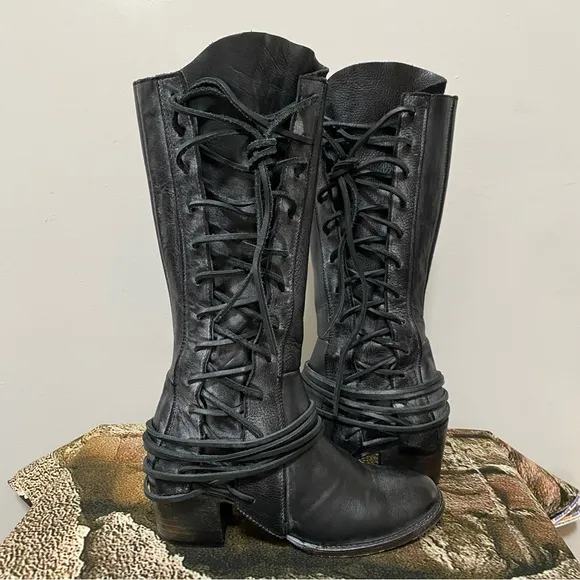 Freebird Black Cash Boots Size 9