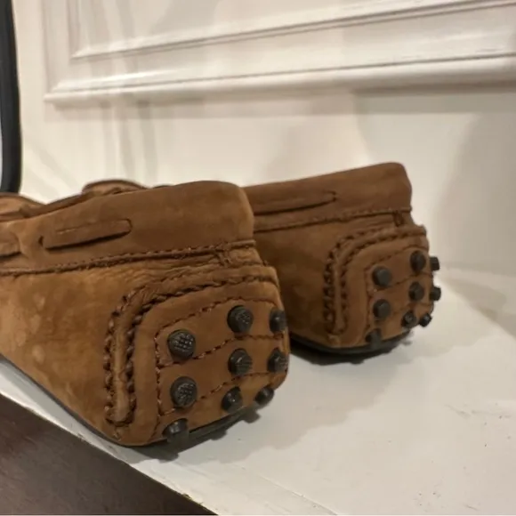 Frye 8D Brown Suede Loafers with Moccasin Style