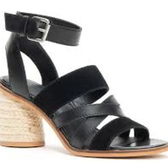 Frye &amp; CO. Ankle Strap Leiah Heeled Sandals in Black