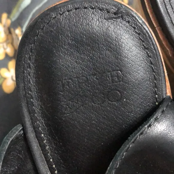 Frye &amp; CO. Ankle Strap Leiah Heeled Sandals in Black