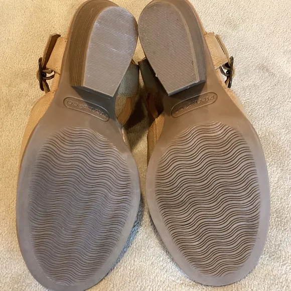 Frye and Co Gaia Tan heeled sandals women size Women's US 8, UK 6.5, EU 39