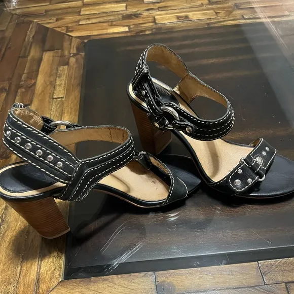 Frye April Studded Ring Ankle Strap Sandals Size 8