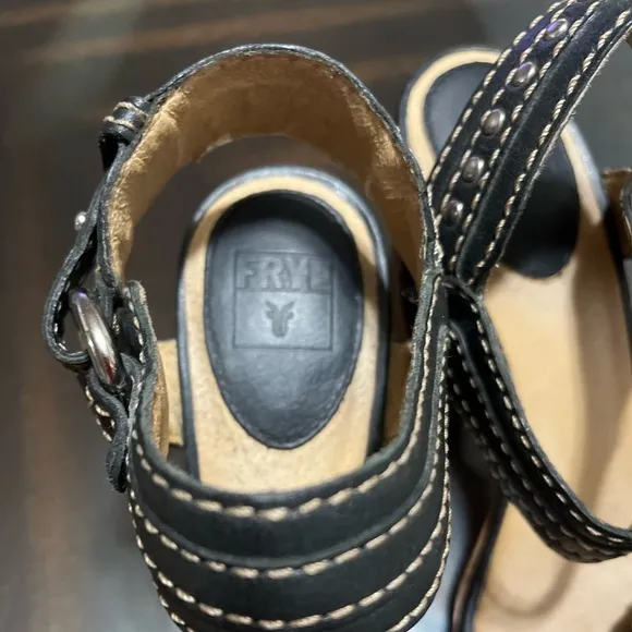 Frye April Studded Ring Ankle Strap Sandals Size 8