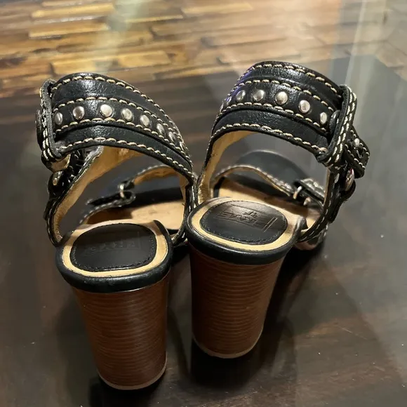 Frye April Studded Ring Ankle Strap Sandals Size 8