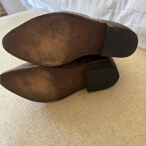 Frye Billy pull on cowboy boots size 6 brown