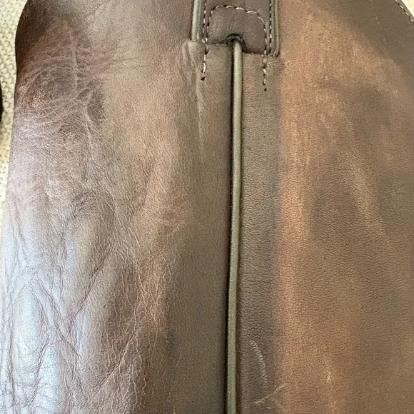 Frye Billy pull on cowboy boots size 6 brown