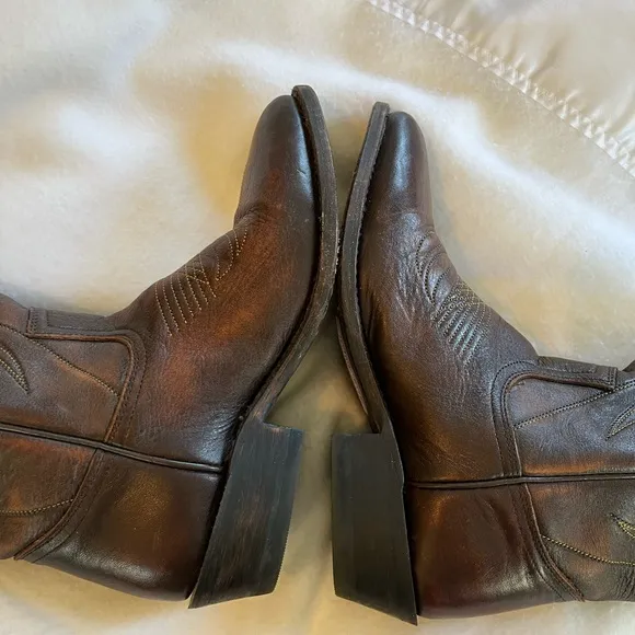 Frye Billy Pull On Leather Western Heel Boots in Smoke 6.5
