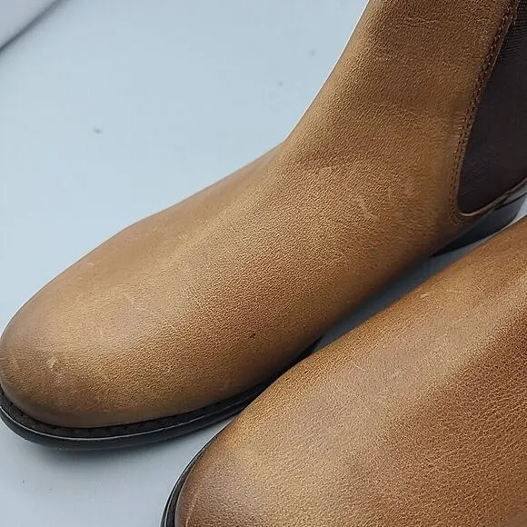Frye Boots Carly ankle boots Pull On Chelsea Cognac Brown leather sz 8.5