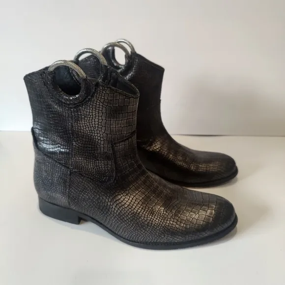 Frye Melissa Harness Pull on Short Women's Leather Boots