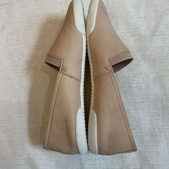 Frye Mélanie LeatherSlip On Flats Women Size 8