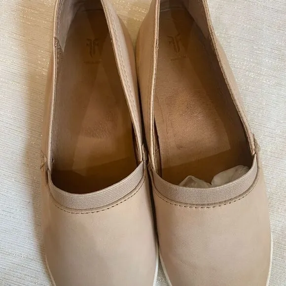 Frye Mélanie LeatherSlip On Flats Women Size 8
