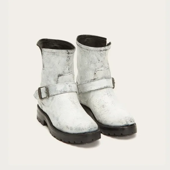 Frye Natalie Short Engineer Lug Boots White