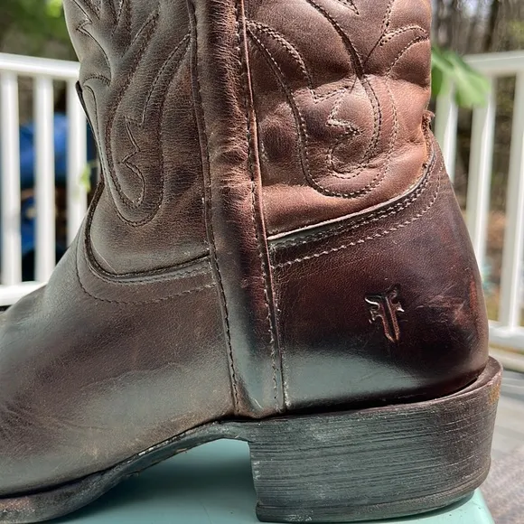 Frye Pull On Cowboy Western Boots Brown 10.5 or 10 1/2