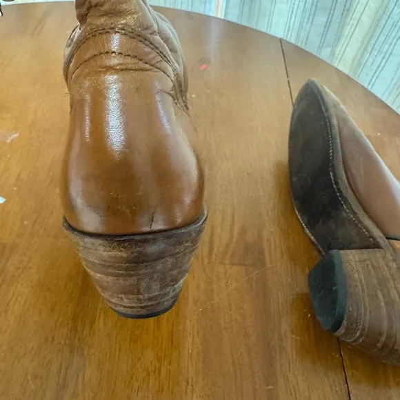 FRYE pull on leather western cowboy Boots size10