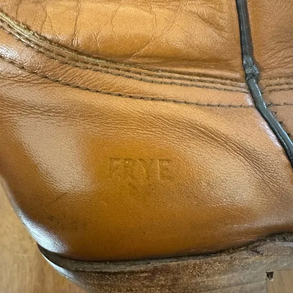 FRYE pull on leather western cowboy Boots size10