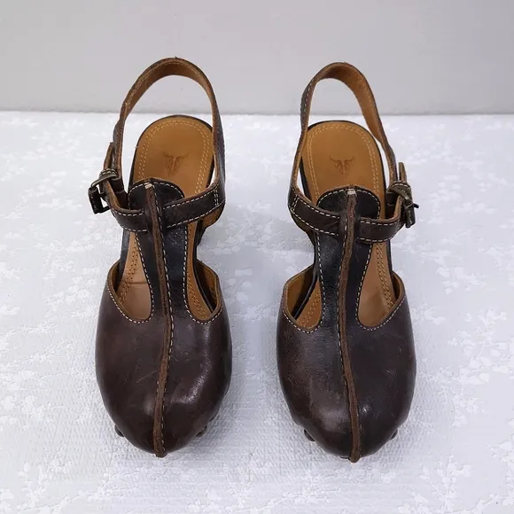 FRYE Reese T-Strap Studded Platform Sandals