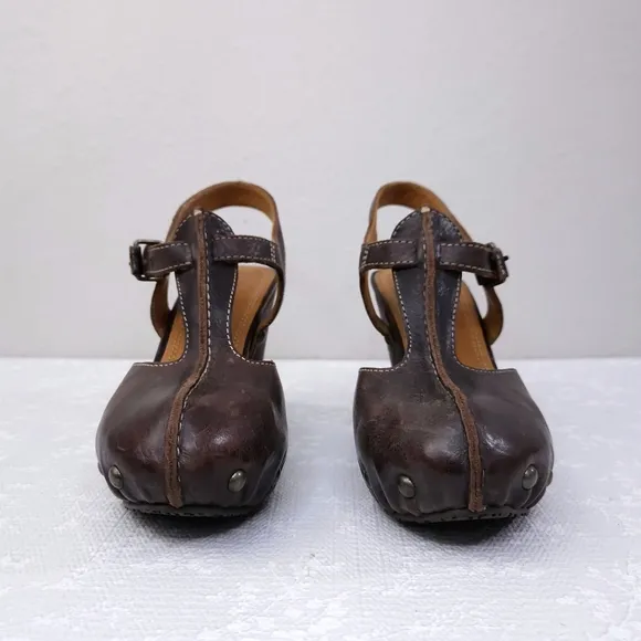FRYE Reese T-Strap Studded Platform Sandals