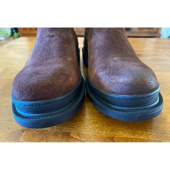 Frye Riley Chelsea Suede Pull-On Ankle Boots. Size 9 1/2. NWOT