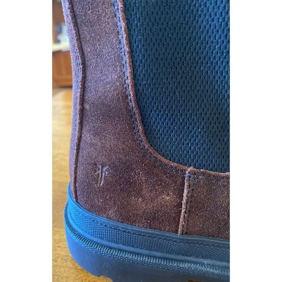 Frye Riley Chelsea Suede Pull-On Ankle Boots. Size 9 1/2. NWOT