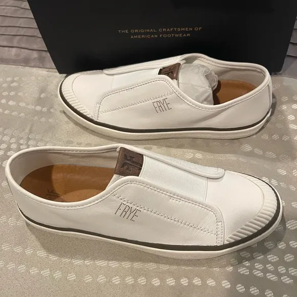 FRYE SNEAKERS