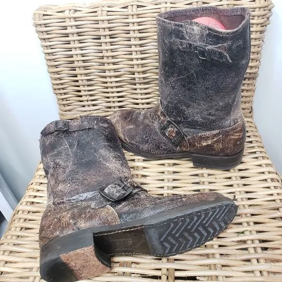 Frye Veronica Distressed Leathrer Boots Brown Size 7