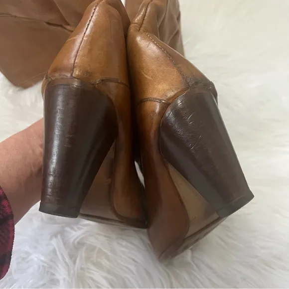 Frye Vintages Leather Heel boots 6.