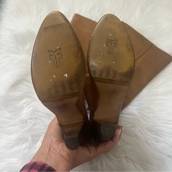 Frye Vintages Leather Heel boots 6.