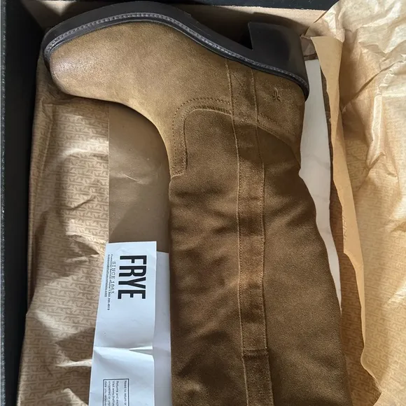 Frye Women’s Kate Pull On Boots