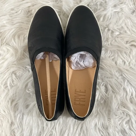 FRYE Women's Melanie Slip On Leather Sneakers Black Size 7.5 NEW