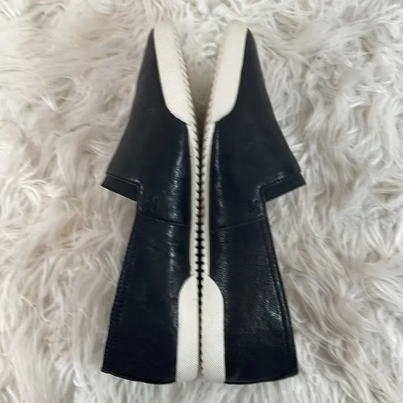 FRYE Women's Melanie Slip On Leather Sneakers Black Size 8 NEW