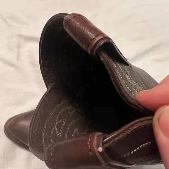 Frye women’s pull on Deco Stitch Western Boots.