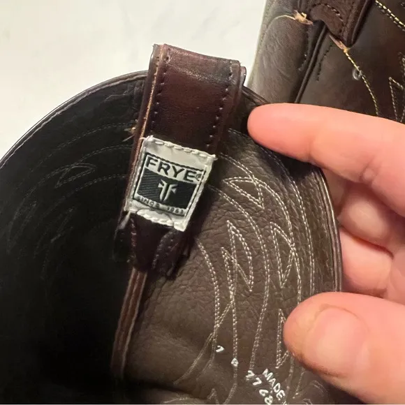 Frye women’s pull on Deco Stitch Western Boots.