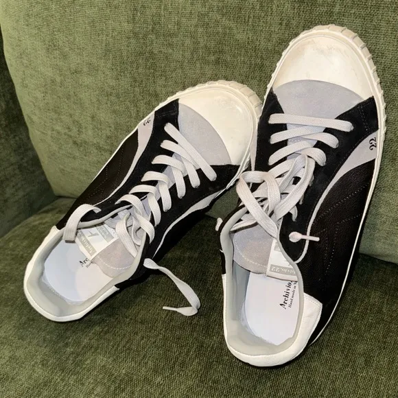 G448 / ARCHIVIO,22 | Black/White Men's  42 Sneakers