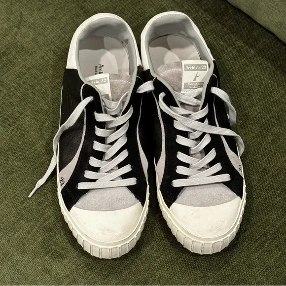 G448 / ARCHIVIO,22 | Black/White Men's  42 Sneakers