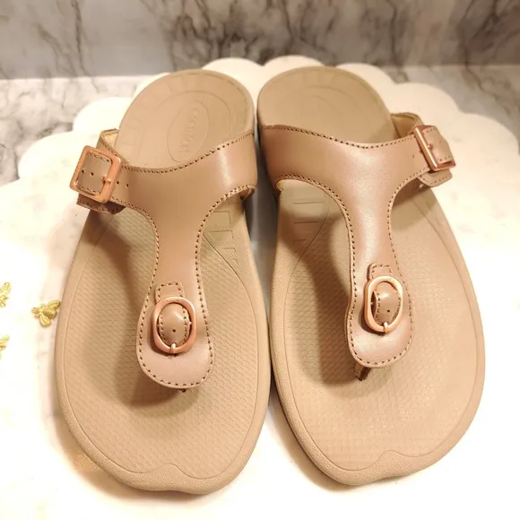 Gcomfort Women's Sandals/Flats Size 9 Beige/Rose Gold Adjustable Buckle Leather